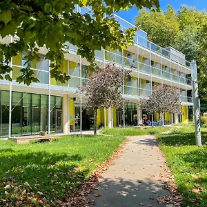  Albergue Uba