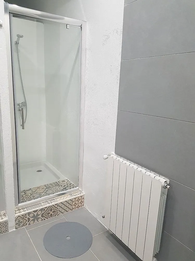 Donosti Surf B&B San Sebastián Casa de hóspedes